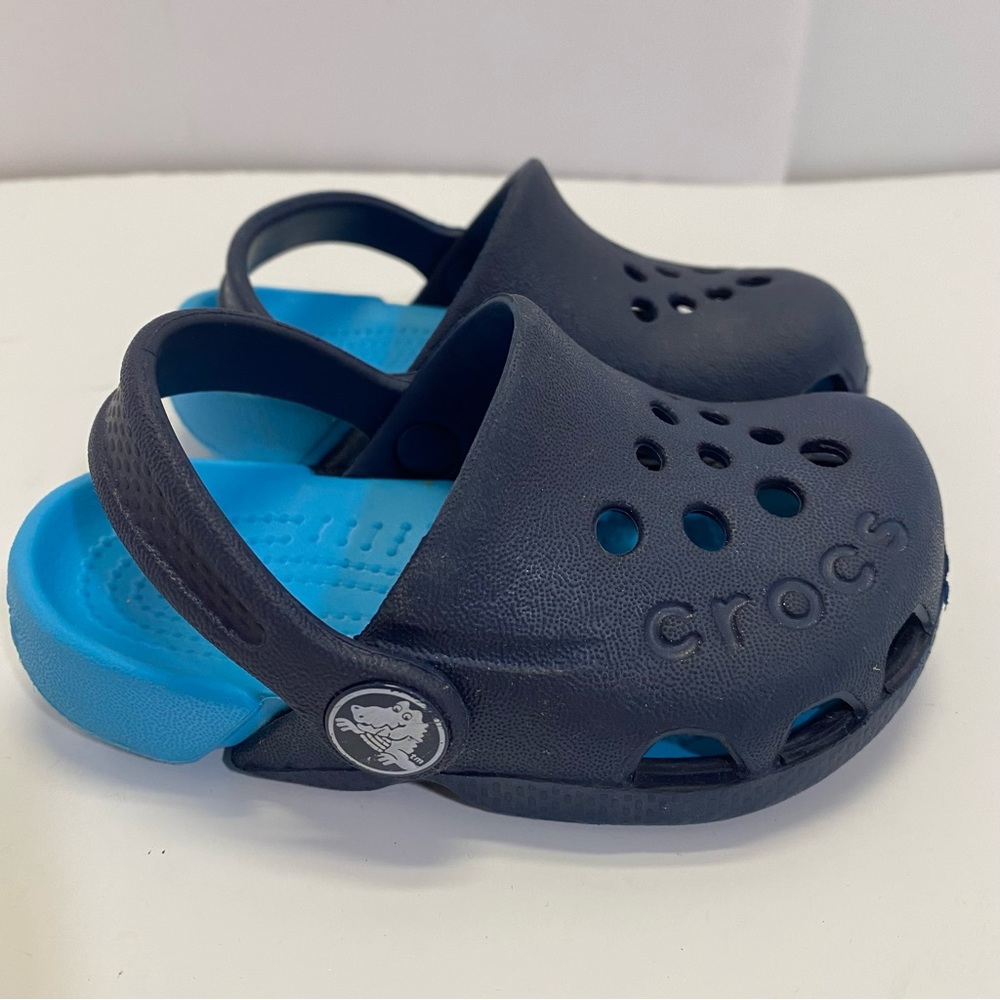 Crocs toddler size C5 Blue unisex